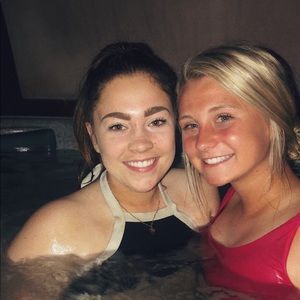 Meet your Posher, Abby